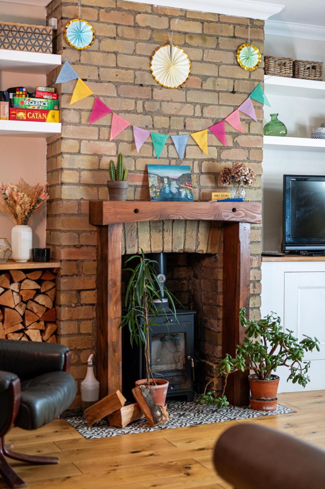 Charming Family Home With Stoves, Garden & Parking Бристоль Экстерьер фото